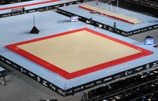 Tréninková pružinová gymnastická podlaha Gymnova "MONTREAL" 13 x 13m_obr8