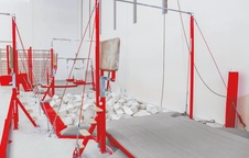 Soutěžní hrazda Gymnova MONTREAL - schválená FIG, zkrácená délka kotvících lan_obr6