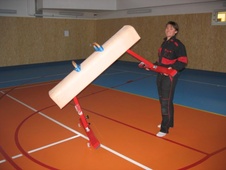 Gymnastický kůň s madly, umělá kůže, nastavitelná výška 90-120cm_obr2