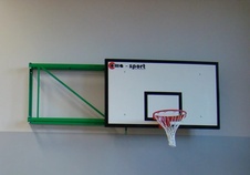 Nástěnná skládací konstrukce na basketbal 3,3 - 5,3m_obr3
