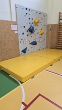 Dopadová plocha pod lezeckou stěnu - výška 30cm_obr5