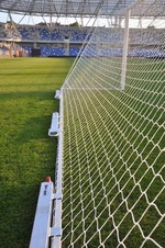 Fotbalová branka 7,32 × 2,44 m – hliníková, přenosná, se závažím_obr4