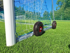 Fotbalová branka 7,32 × 2,44 m – hliníková, přenosná, s kotvením do země pojezdovými koly_obr4