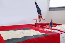 Mobilní nafukovací doskoková plocha střední - rozměr 520 x 325 x 95cm_obr2