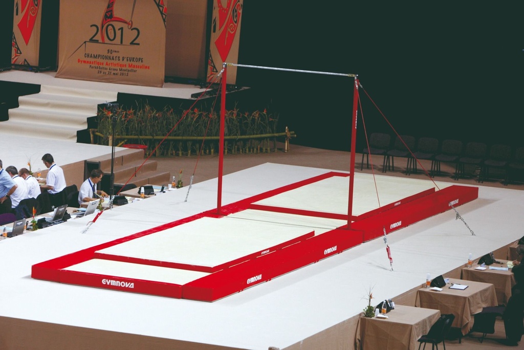 montreal-competition-high-bar-3030-gymnova-8.jpg