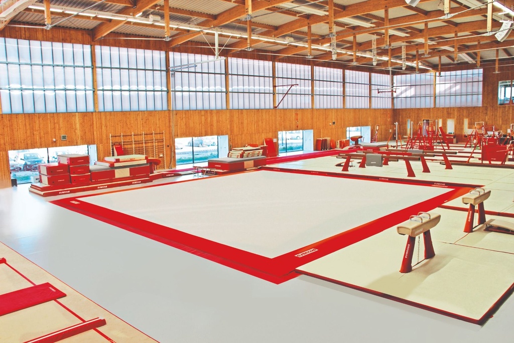 Tréninková gymnastická podlaha "LONDÝN" 13,05 x 13,05 m