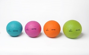 Míč na házenou dvouplášťový - průměr 145 mm, hmotnost 190 g