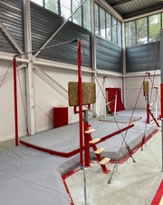 Soutěžní hrazda Gymnova MONTREAL - schválená FIG, standardní délka kotvících lan_obr9