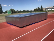 Kryt na doskočiště, pojízdný -  rozměry 5 x 3 x 0,6m_obr7
